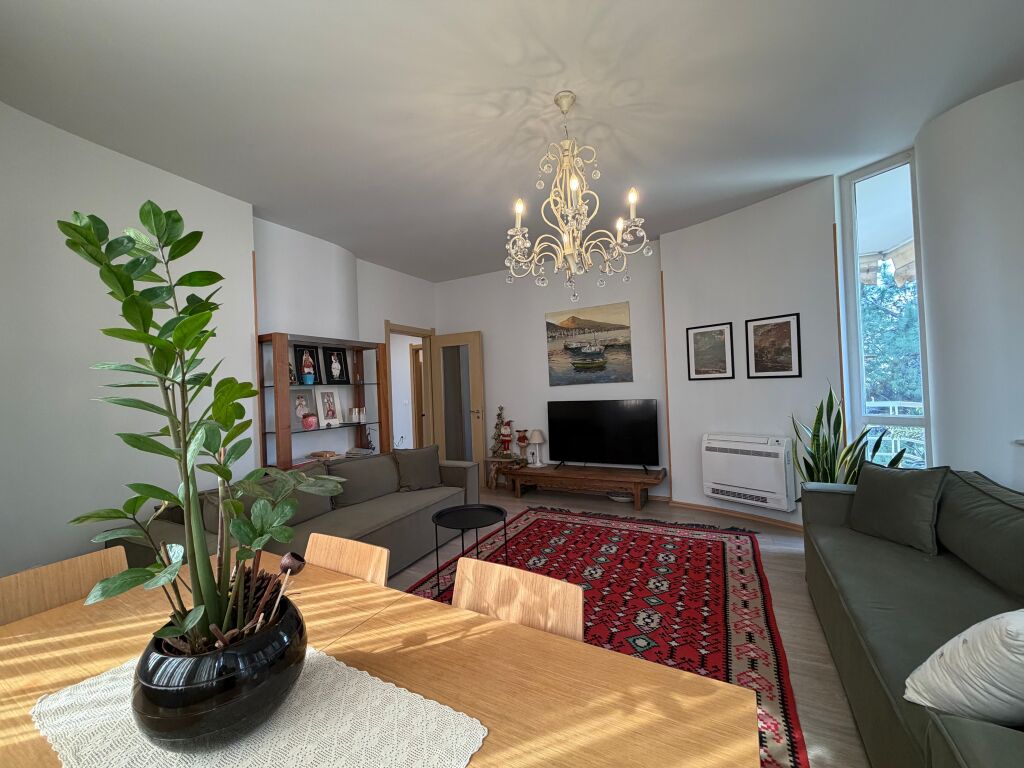 SHITET apartament 3+1 plot dritë tek shkolla HARRY FULTZ - Więcej