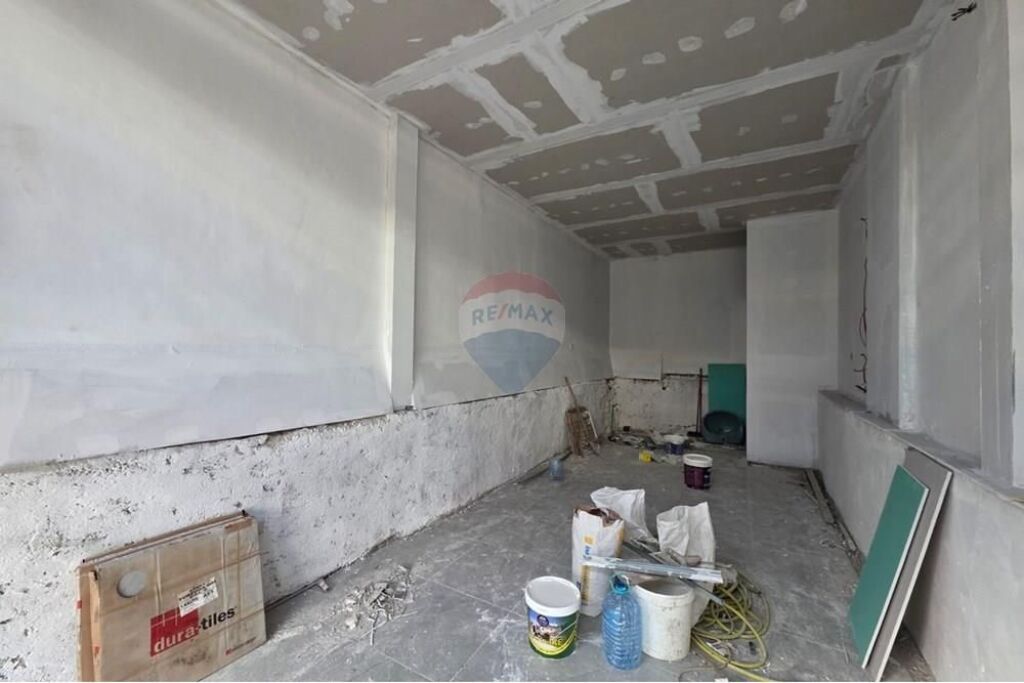 Shop - For Sale - Muhamet Gjollesha Street, Tirana
