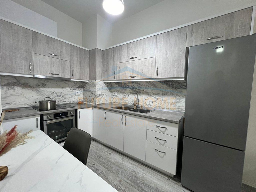 Qera apartament 2+1 , Golden park 3 , perball amerikan 3