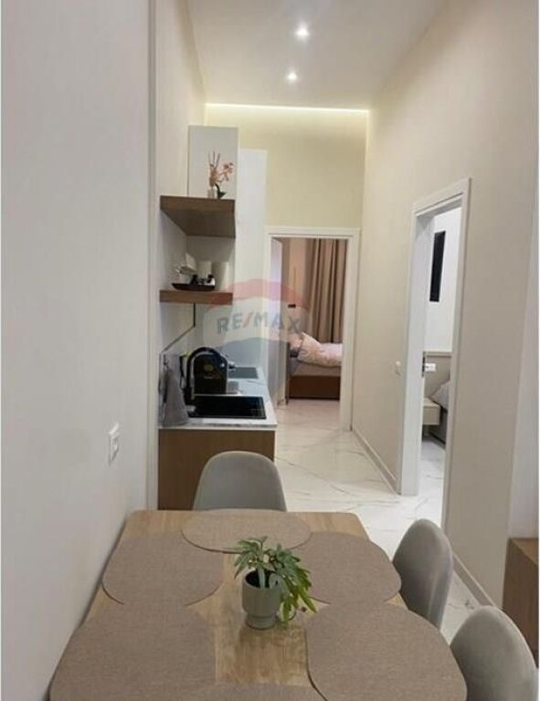 Apartament - Për Qira - Rruga e Durrësit, Tiranë