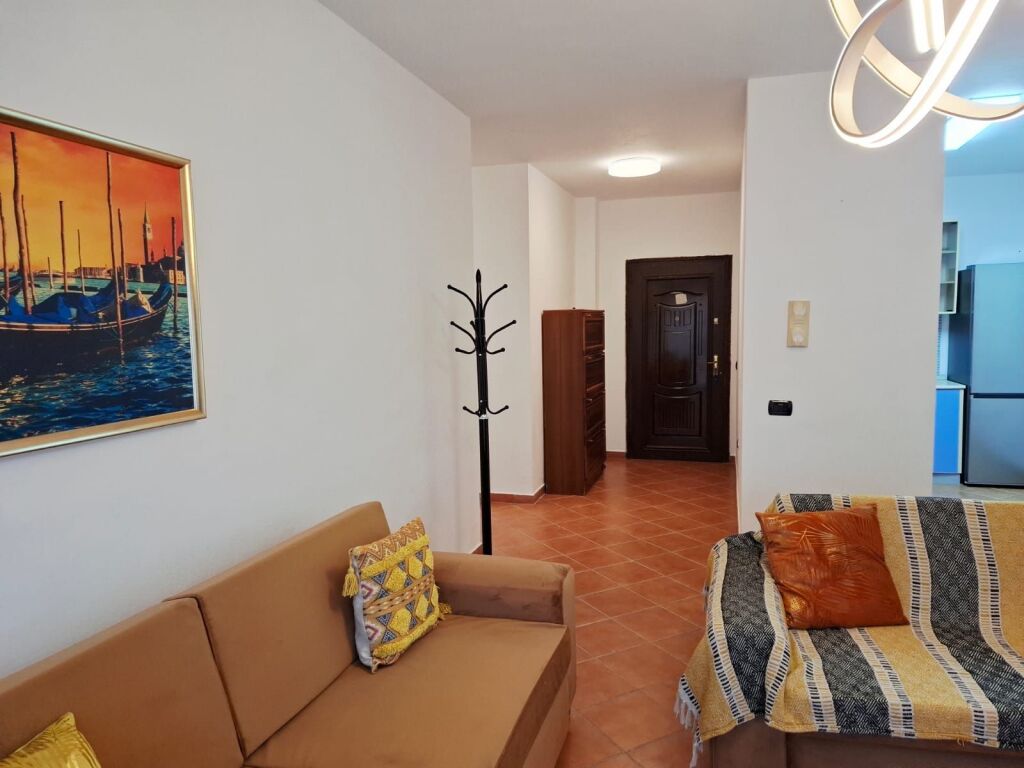 Jepet me qera apartament 2+1+2 tualete ne Myslym Shyr.