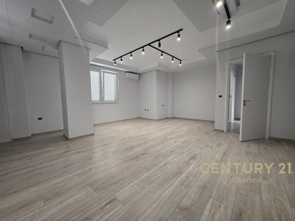 OFFICE SPACE FOR RENT NEAR AIR ALBANIA STADIUM