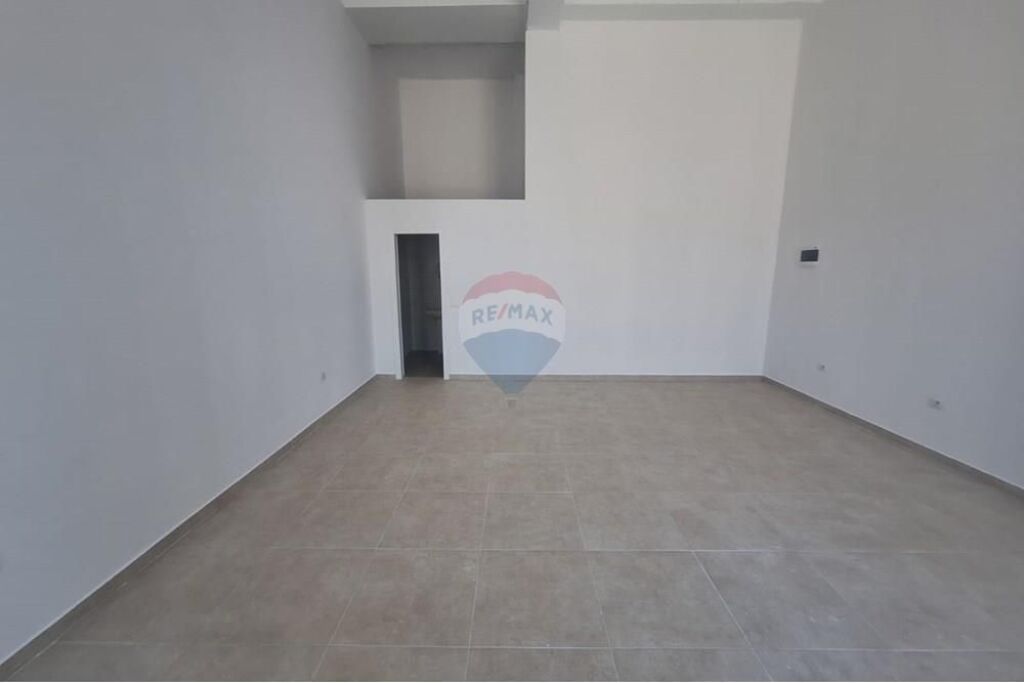Shop - For Rent - Luçie Miloti Street, Tirana