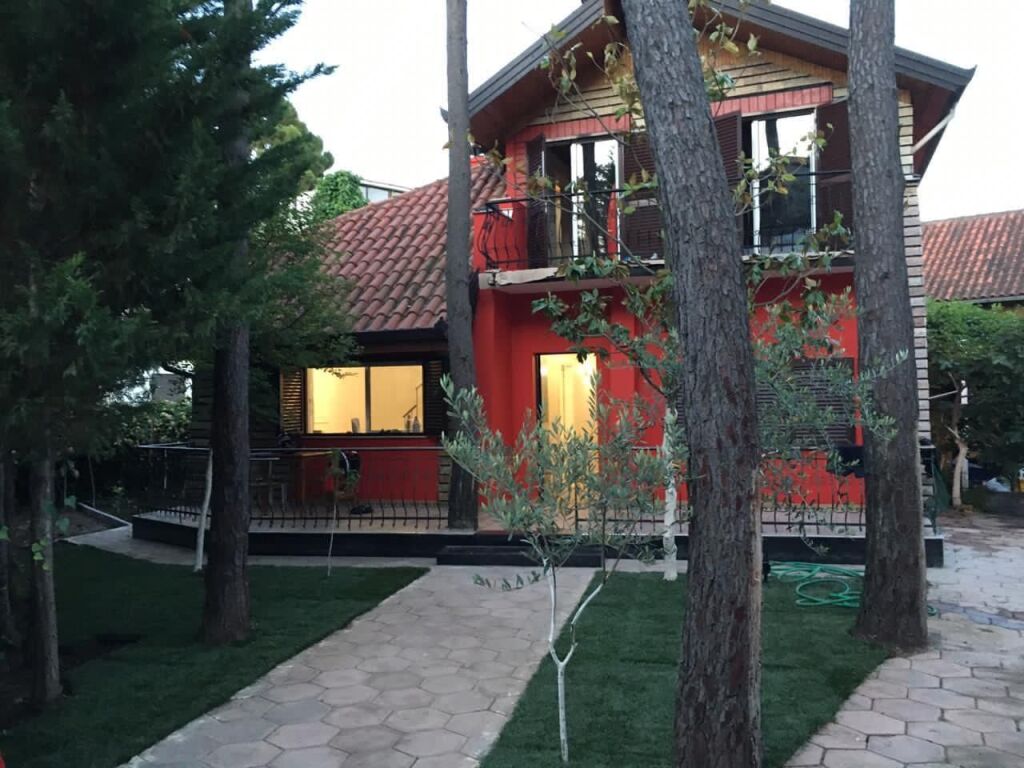 Villa for Sale in Golem