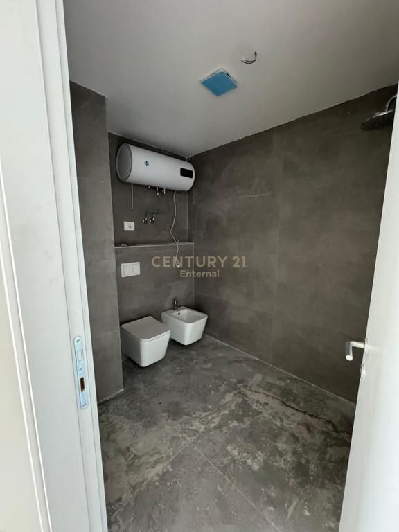 Apartament 2+1 në shitje tek kompleksi Akses Tirana