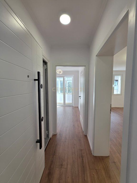 SHESIM APARTAMENT 1+1 +GARSONIERE NE MYSLYM SHYR 230,000 €