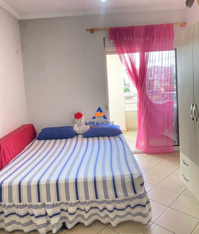 VENDESI APPARTAMENTO 2+1+2+VERANDA "TE UNAZA E RE" 1900000 LEKE