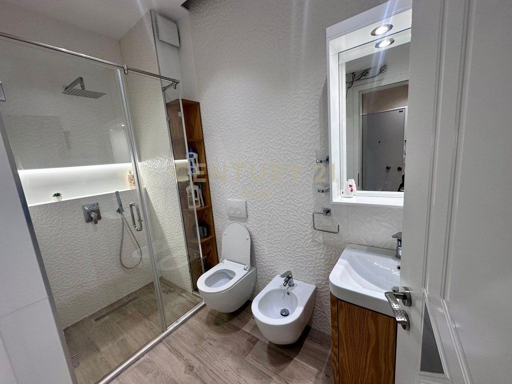 LUXURY APARTMENT FOR RENT IN THE MAGNET COMPLEX! 700 € /Month