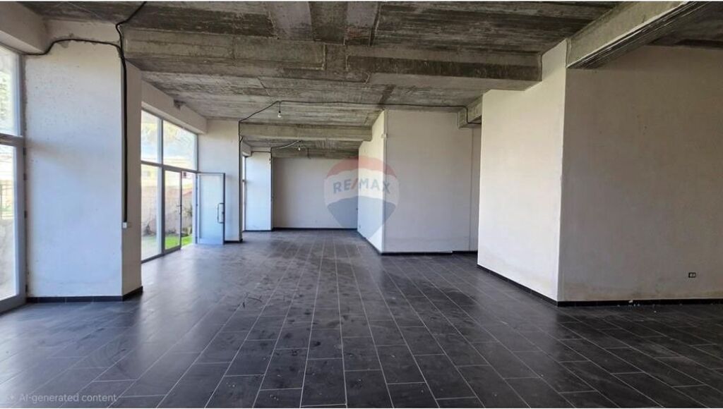 🔥🌊 OCCASIONE ELITARIA – SPAZIO COMMERCIALE IN PRIMA FILA, LUNGOMARE VLORË 🌊🔥