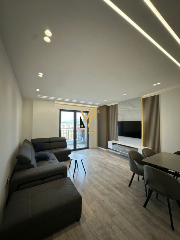SHITET APARTAMENT 2+1+2+BLK TE KOM.NDREGJONI, BULEVARDI I RI 250.000 EURO21