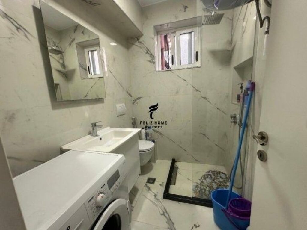 APARTAMENT ME QERA 2+1 BLLOK 80.000 LEKE FH-67618