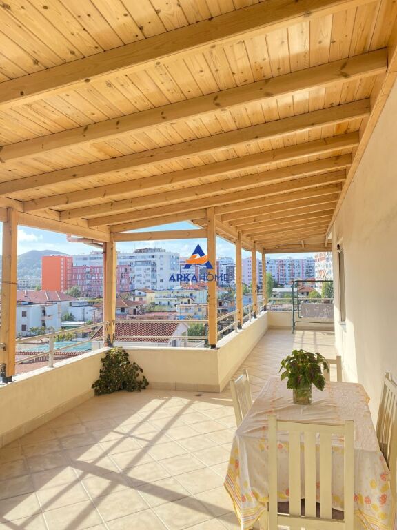 VENDESI APPARTAMENTO 2+1+2+VERANDA "TE UNAZA E RE" 1900000 LEKE