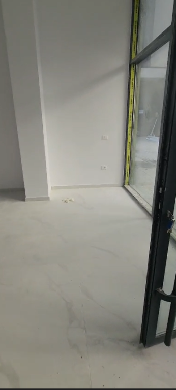 Multifunctional commercial space for rent – Relux Residence, Shkozë