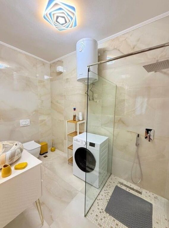 APARTAMENT 2+1 ME QIRA, TEK RRUGA E KOSOVARËVE!