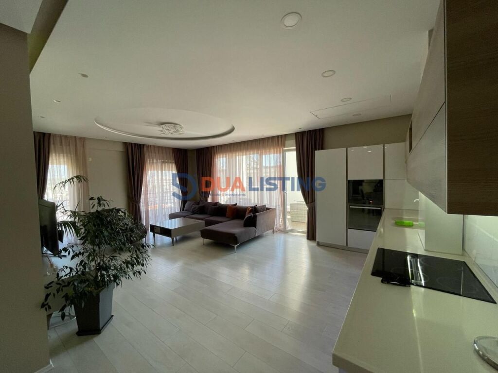 Japim e qira Apartament 3+1+post parkimi tek Liqeni i Thate!