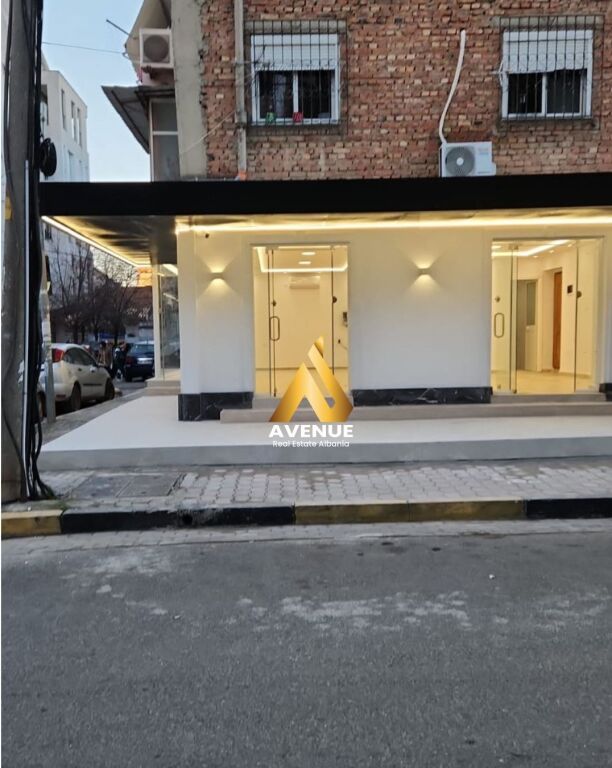 LOCALE IN AFFITTO – 21 DICEMBRE, VICINO AL MERCATO JOENA, TIRANA