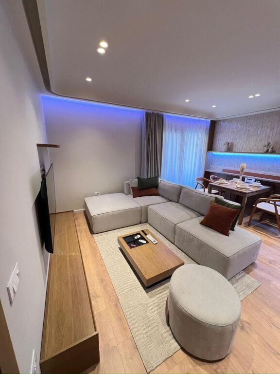 Apartament 1+1(parkim)Unaza e Re!
