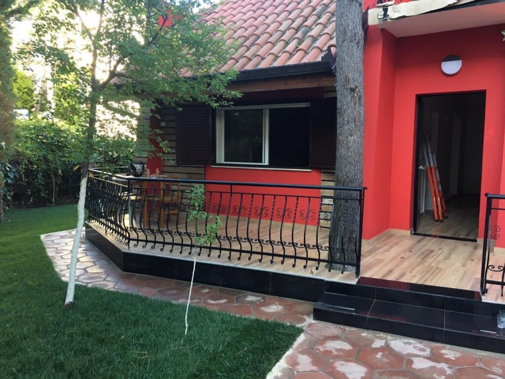Villa for Sale in Golem