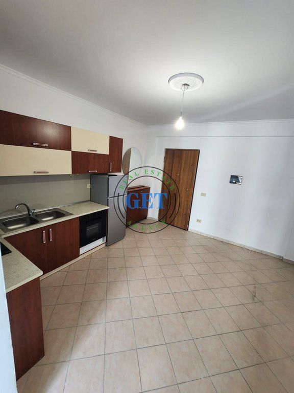 Appartamento 1+1 in vendita, Spiaggia Ferroviaria, Durrës.