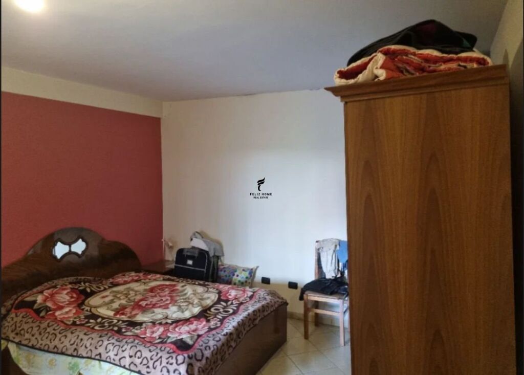 APARTAMENT ME QERA 2+1 PALLATI ME SHIGJETA 60.000 LEKE  FH-67628