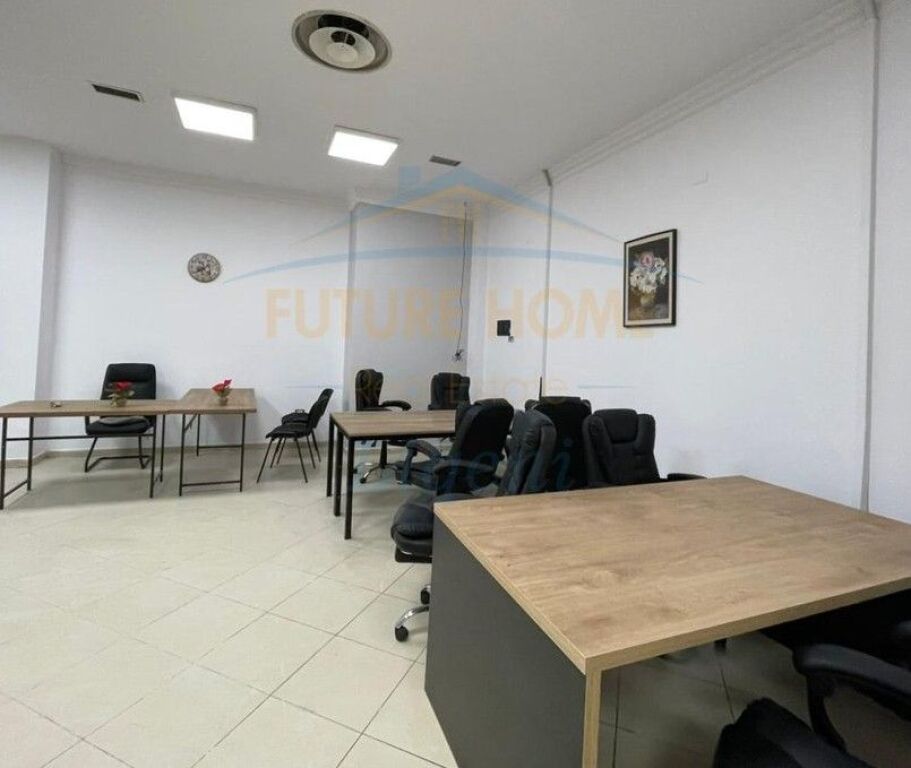 Affitto, Spazio per uffici, Via Kavaja.