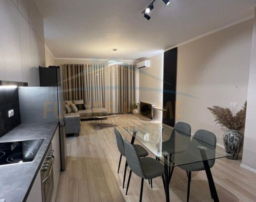 Affitto, Appartamento 1+1, Via Dibrës, Tirana.