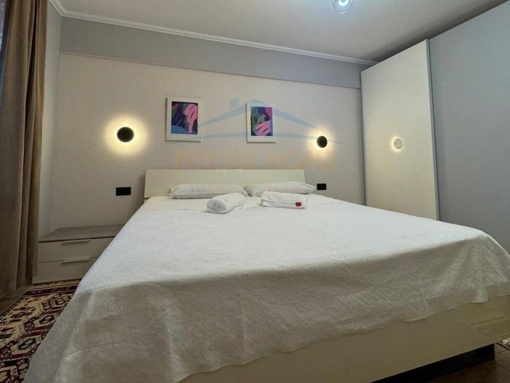 In vendita, Appartamento 2+1, Via Mine Peza, Tirana.