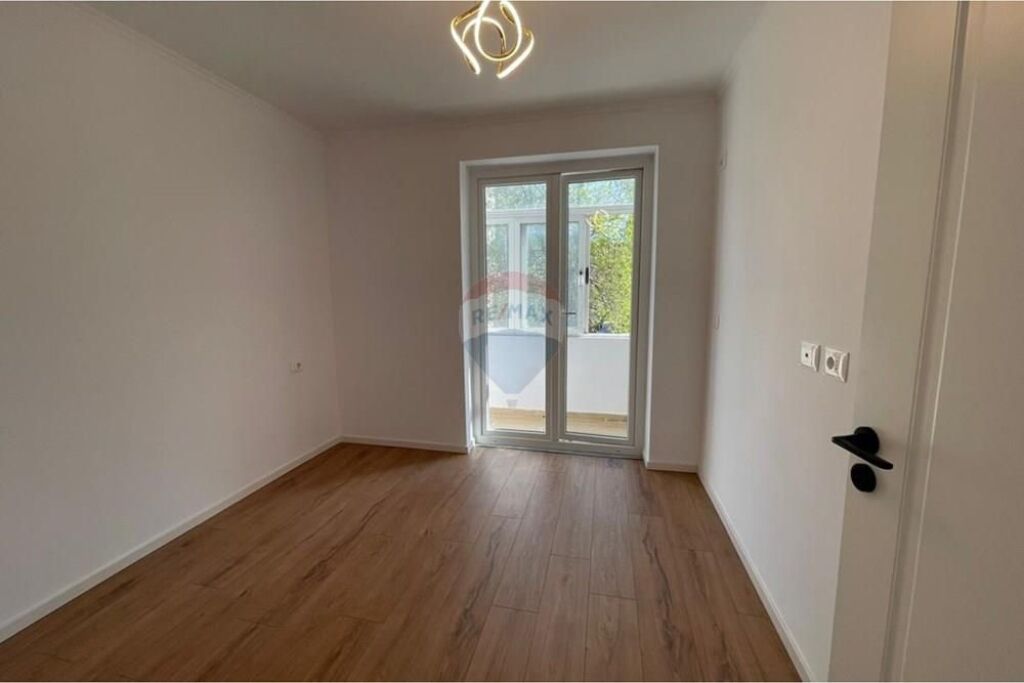 Shesim Apartament 1+1, Myslym Shyri
