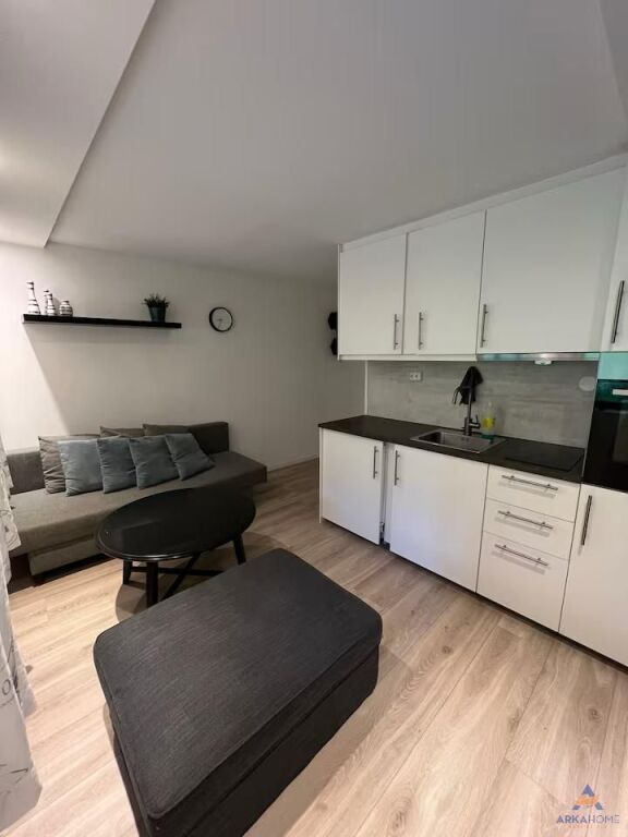 APARTAMENT NE SHITJE 1+1 + BALLKON "RRUGA PANAJOT PANO, ASTIR" 110.000 EURO
