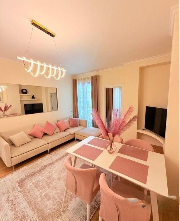 APARTAMENT 2+1 ME QIRA, TEK RRUGA E KOSOVARËVE!