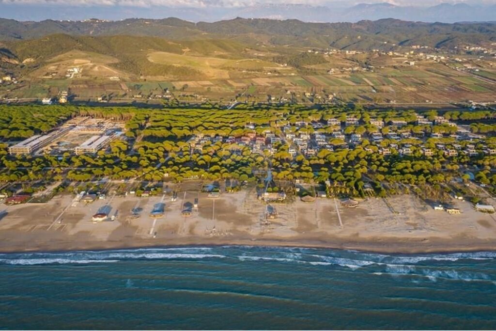 Vilë - Për Shitje - Gjiri i Lalzit, Durrës