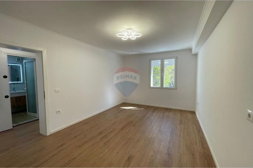 Shesim Apartament 1+1, Myslym Shyri
