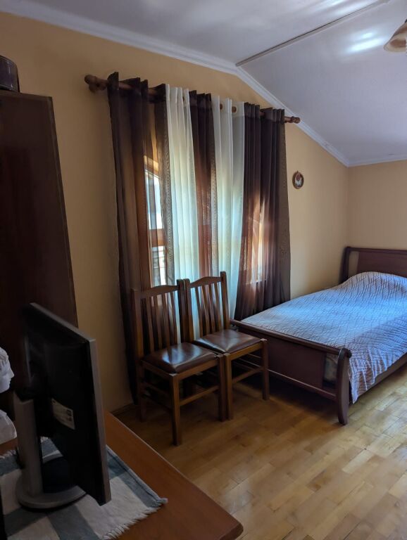Shitet Vila 3 Kateshe 📍Jordan Misja, rruga Robert Naci