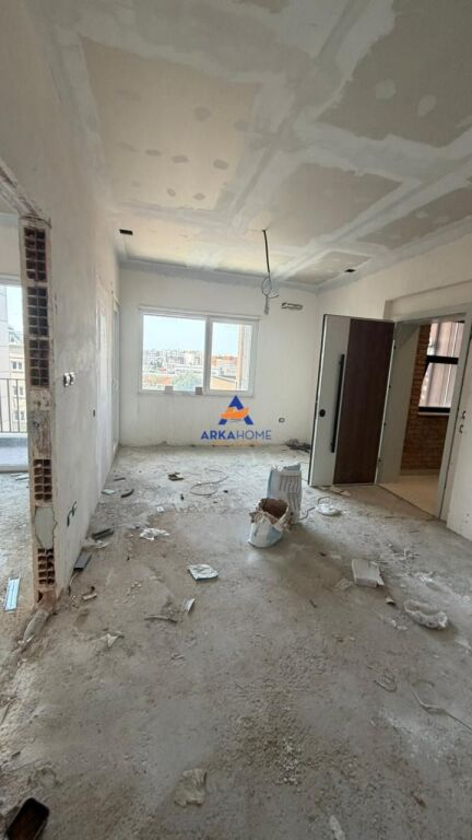 FOR SALE APARTMENT 1+1 "HENKE RESIDENCE, OPPOSITE THE BEER TIRANA" 105000 EURO