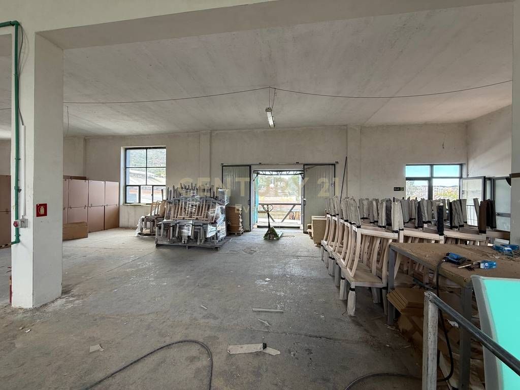 MISTO MAME, WE RENT WAREHOUSE FOR 2,600 € /Month