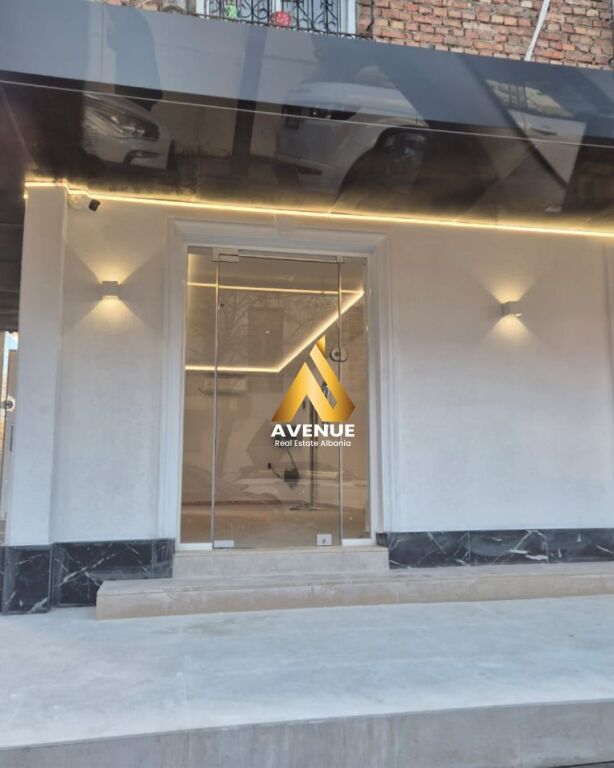 LOCALE IN AFFITTO – 21 DICEMBRE, VICINO AL MERCATO JOENA, TIRANA