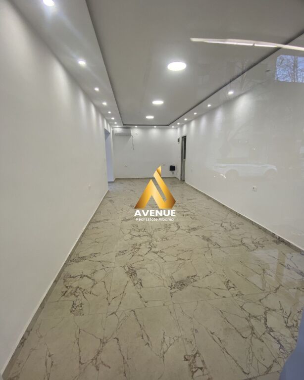 LOCALE IN AFFITTO – 21 DICEMBRE, VICINO AL MERCATO JOENA, TIRANA