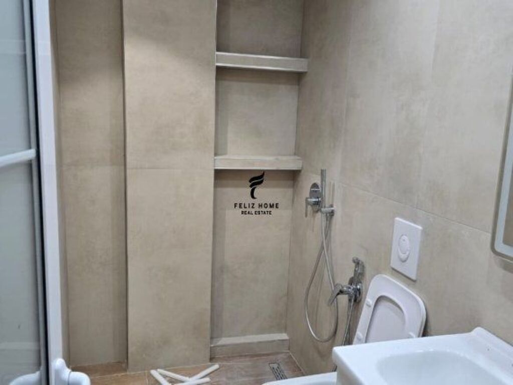 VENDESI APPARTAMENTO 1+1 MERCATO ELETTRICO 115.000 EURO FH-67517