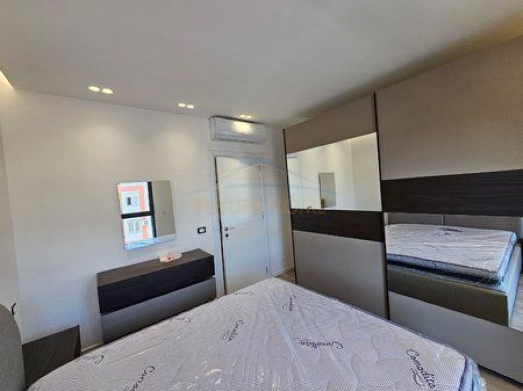 For sale, Apartment 2+1+2, Ndregjoni Complex, Jordan Misja.