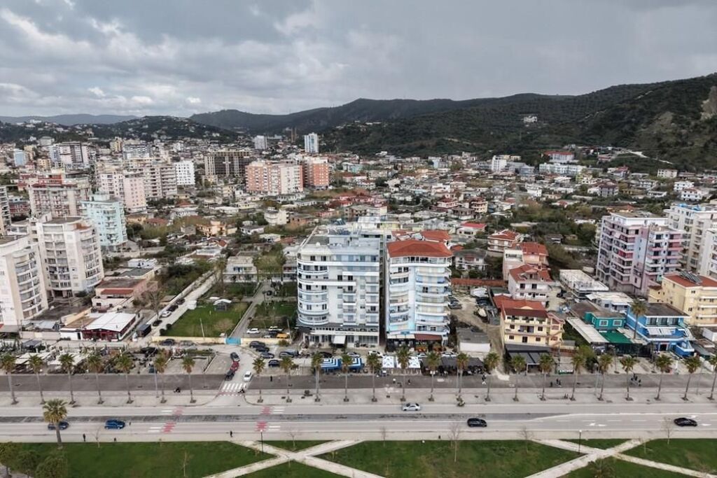 🔥🌊 OCCASIONE ELITARIA – SPAZIO COMMERCIALE IN PRIMA FILA, LUNGOMARE VLORË 🌊🔥