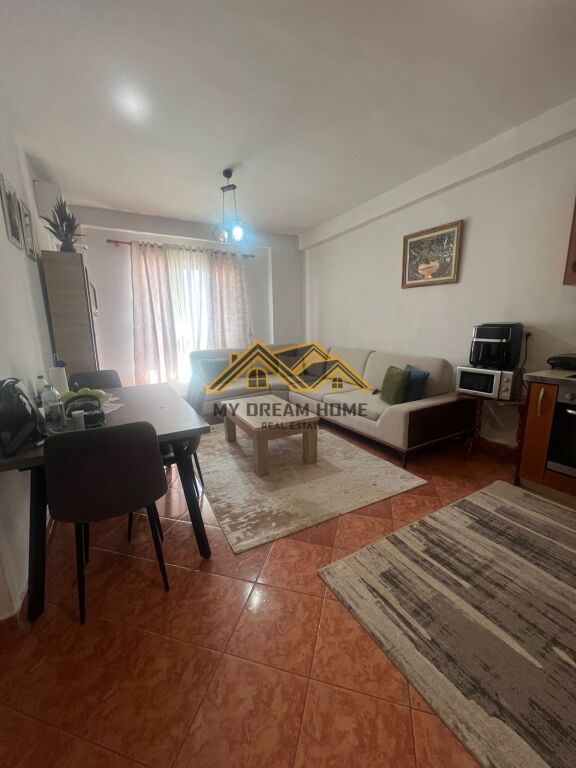 APPARTAMENTO 1+1 IN VENDITA SULLA SPIAGGIA DI DURRES!