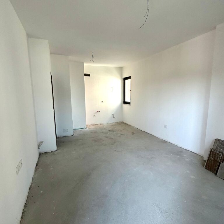 🚨 EXCLUSIVE – PRICE DROP‼️ 1+1 at Corner Residence 🔥
