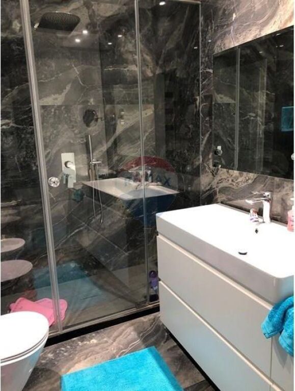 Appartamento - In Vendita - Via Dhimitër Konomi, Vlorë