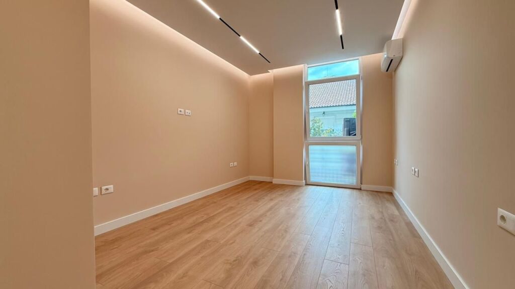 Office space for rent at RTSH