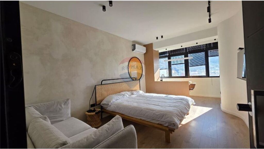 Monolocale + Appartamento 1+1 in vendita a Lungomare