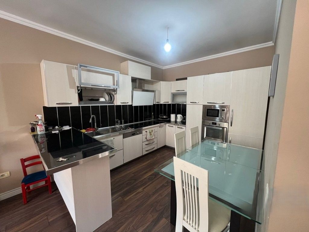 Fresk, Appartamento 2+1+Cucina Separata! 420 € /Mese