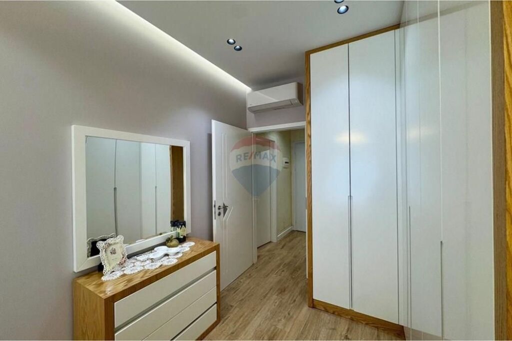 Apartament 1+1 per qira tek Kompleksi Kontakt!