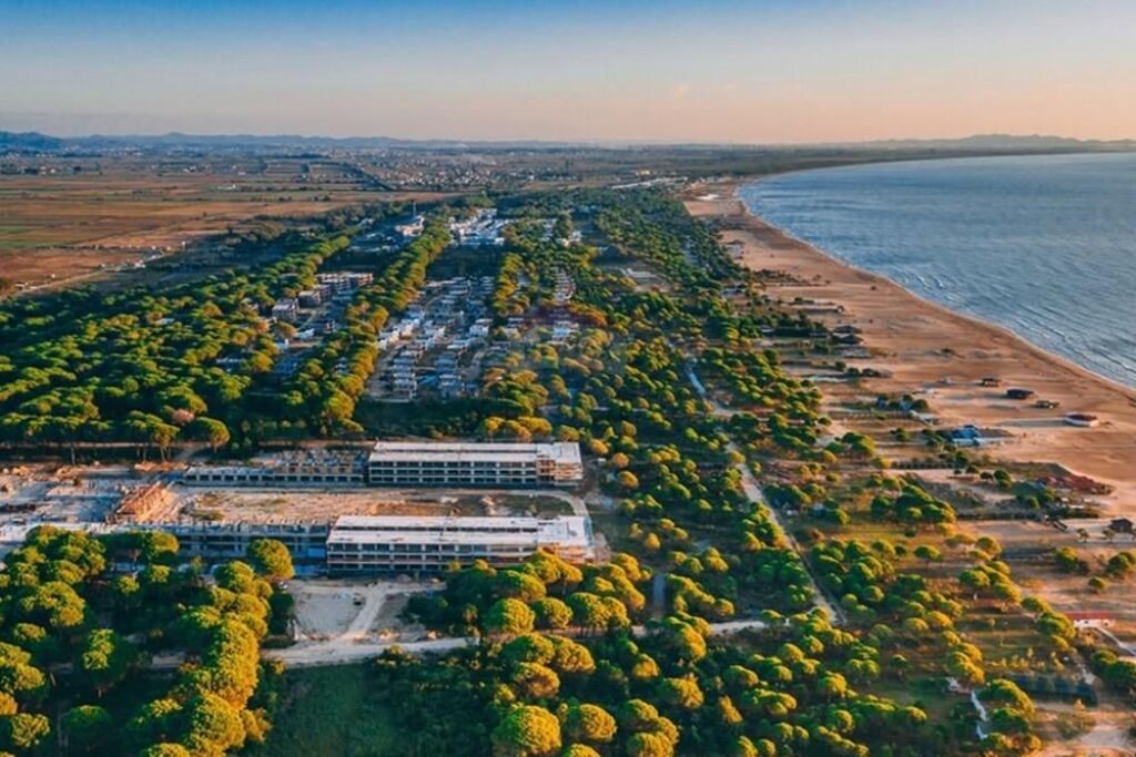 Vilë - Për Shitje - Gjiri i Lalzit, Durrës