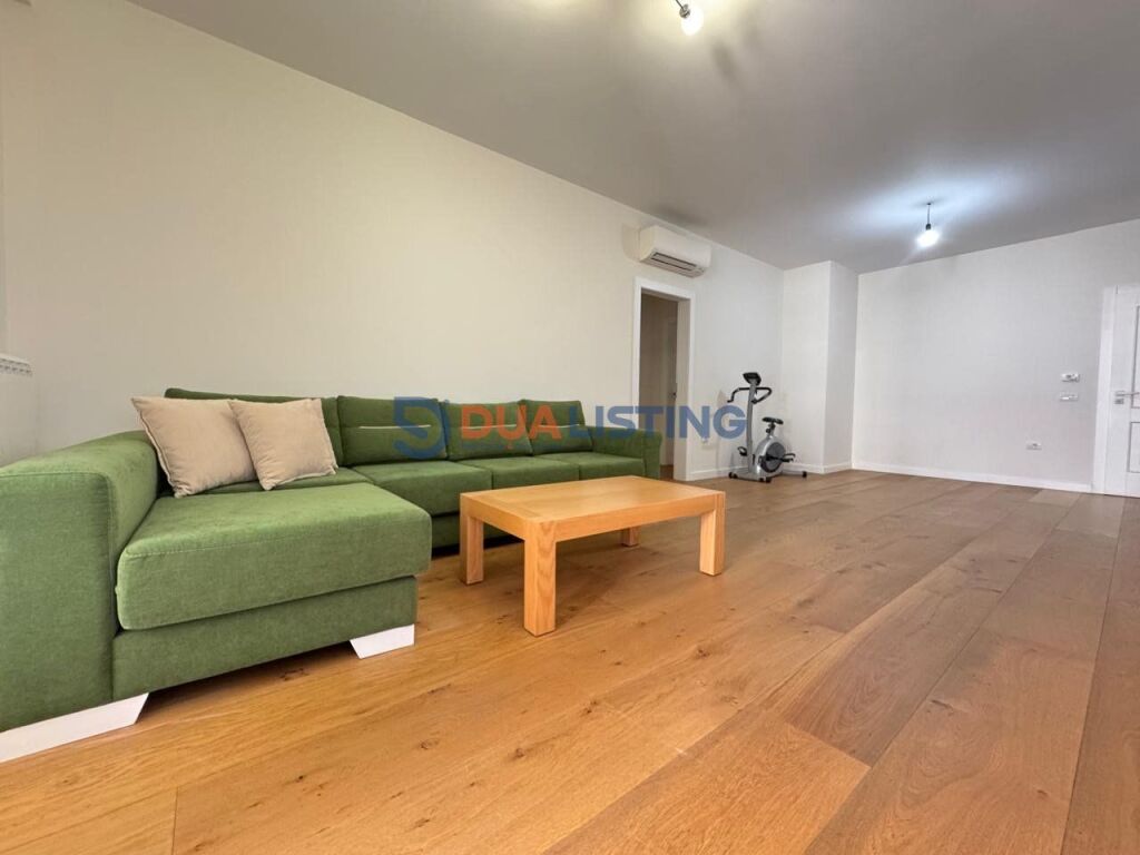 Vendiamo Appartamento 2+1 con Veranda a Kinostudio! 250.000 €