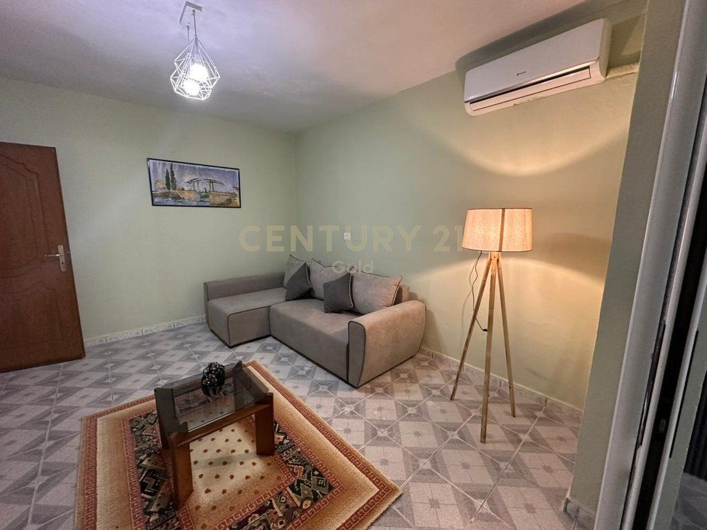 FOR RENT 2+1 APARTMENT NEAR THE FORMER BLOCK NEAR THE UNIVERSITY BOOKSTORE! 600 € /Month